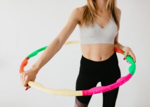 Le hula hoop favorise le bien-être psychologique